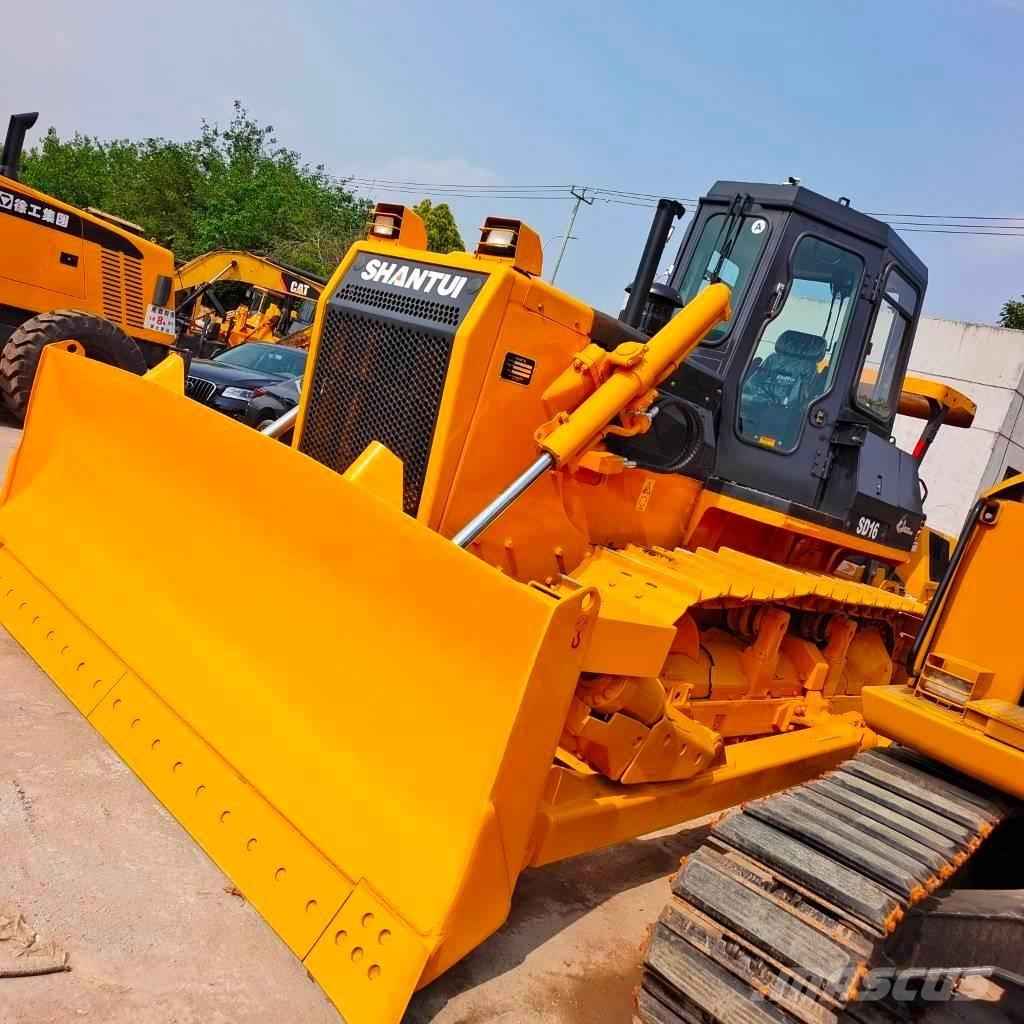 Shantui SD 16 Rupsdozers