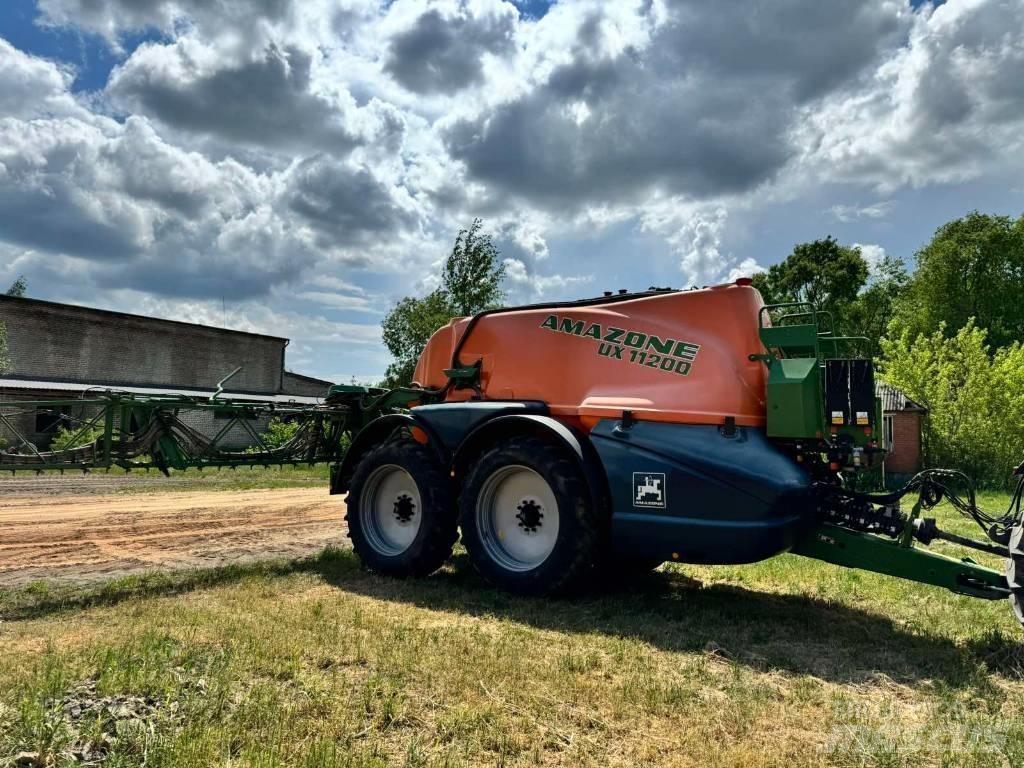 Amazone UX 11200 Getrokken spuitmachines