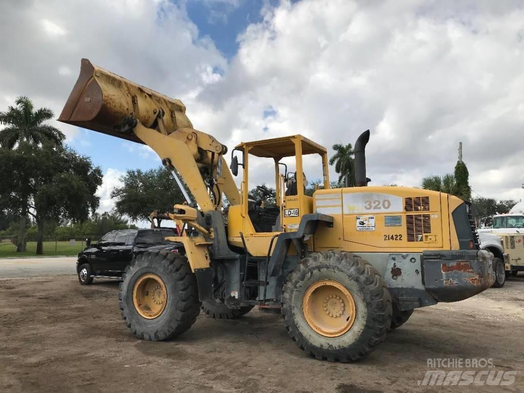 Komatsu WA320-5 Wielladers