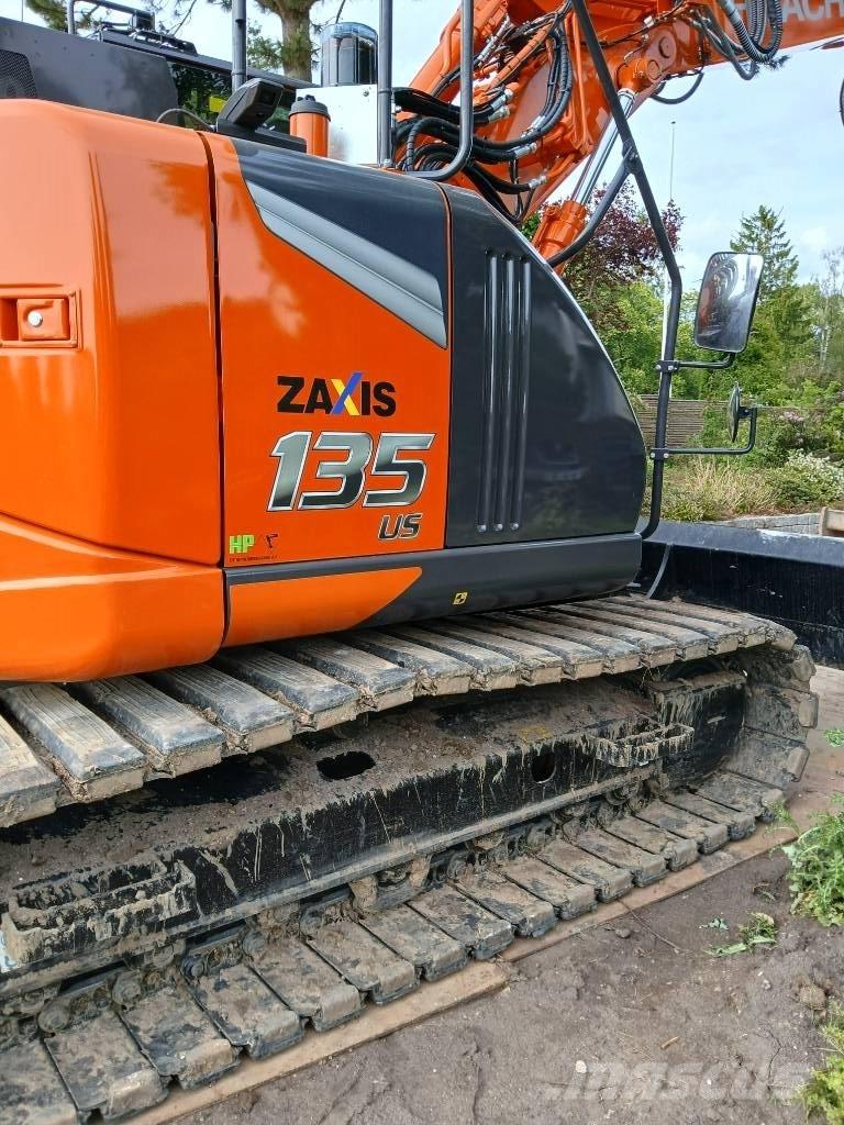 Hitachi ZX 135 US-7 Rupsgraafmachines