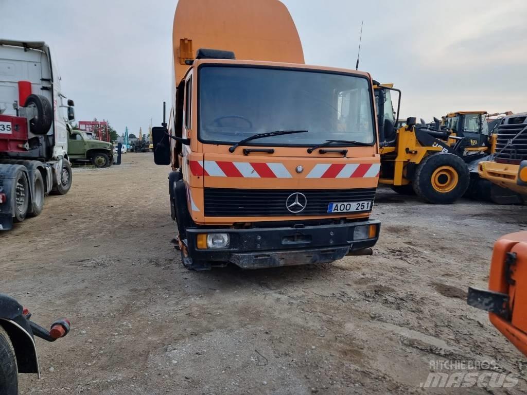 Mercedes-Benz 914 Veegmachines