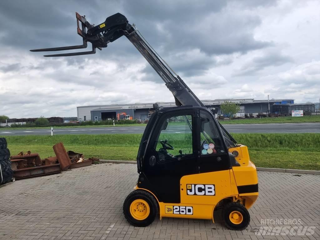 JCB TLT 25 D Verreikers