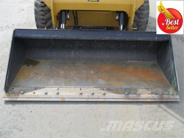 CAT 236 D Schrankladers