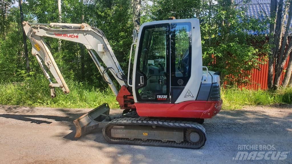 Takeuchi TB235 Minigraafmachines < 7t