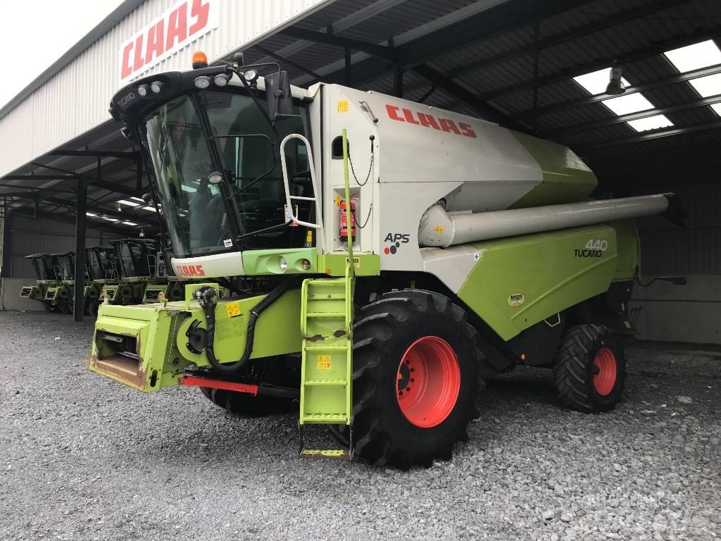 CLAAS Tucano 440 Maaidorsmachines