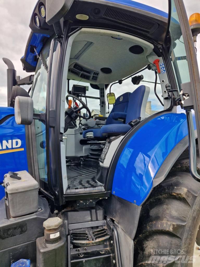 New Holland T 7.210 Tractoren
