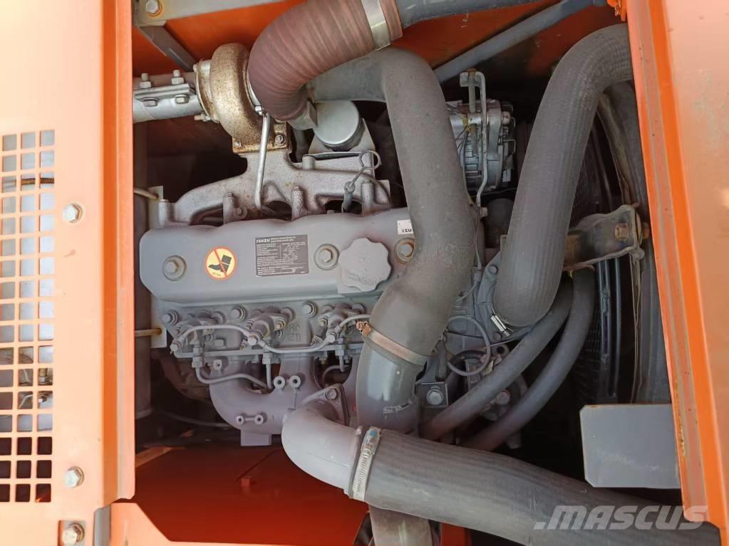 Hitachi ZX 135 Rupsgraafmachines
