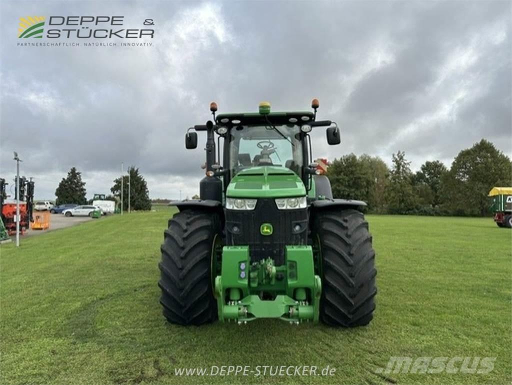 John Deere 8370R Tractoren