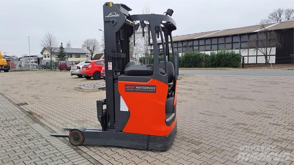 Linde R14 Reachtruck voor hoog niveau