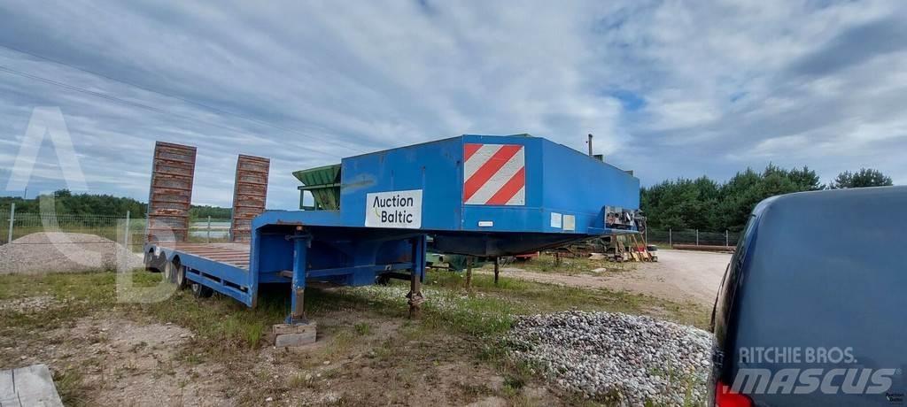 STOKOTA S3N Low loader-semi-trailers