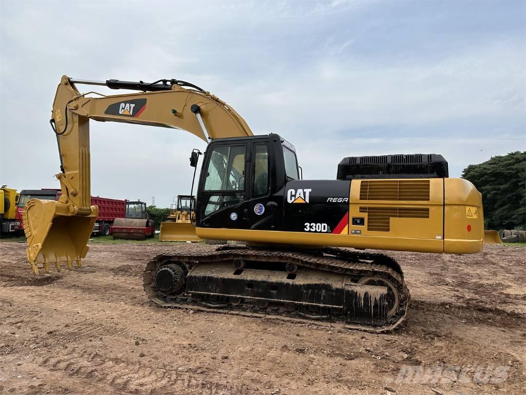 CAT 330 D L Rupsgraafmachines