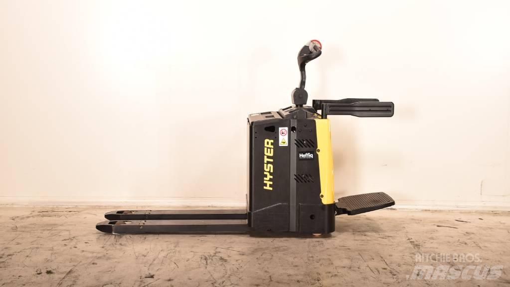 Hyster P 2.0 S Meerij pallettruck met platform