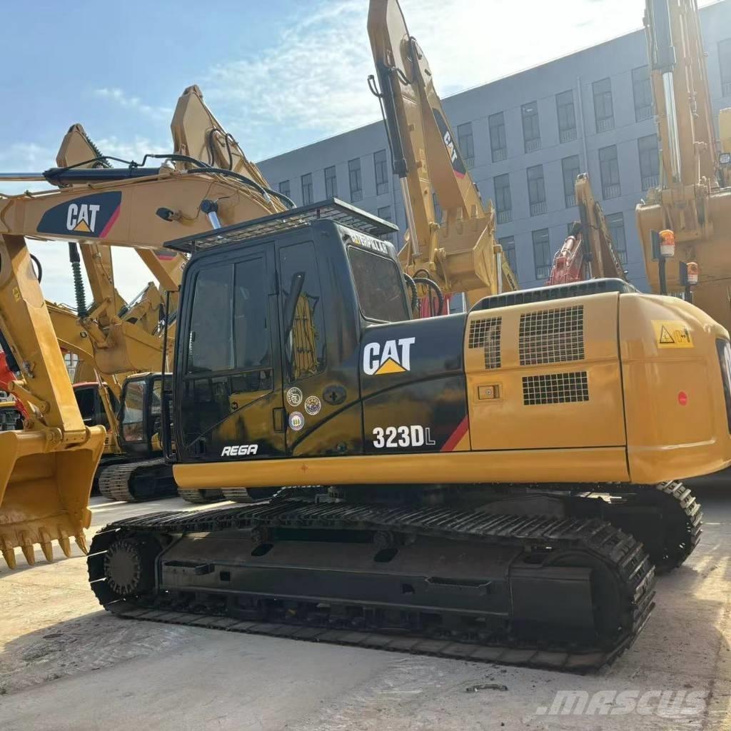 CAT 323 D L Rupsgraafmachines