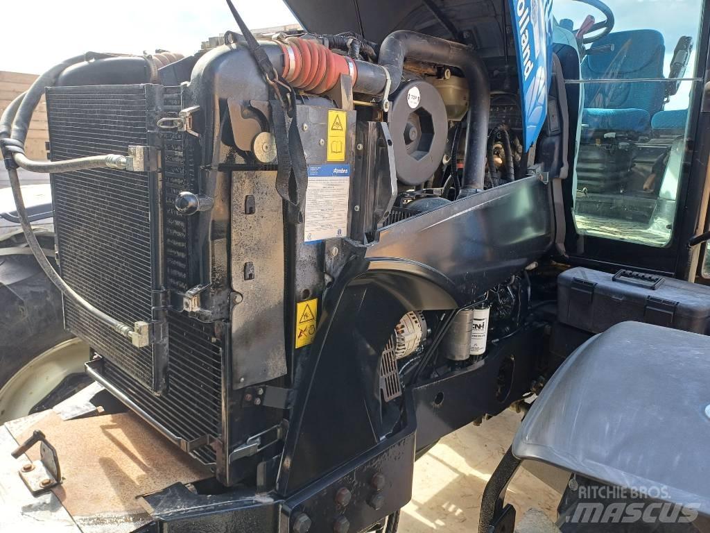 New Holland T7030AC Tractoren