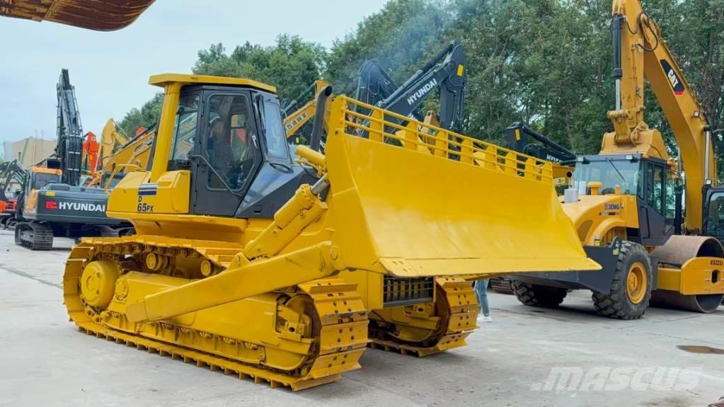 Komatsu D 65 PX-12E Rupsdozers