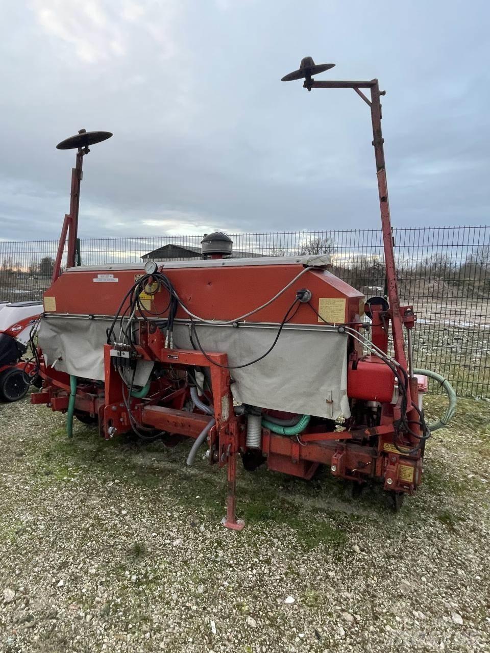 Becker Aeromat Precisiezaaimachines