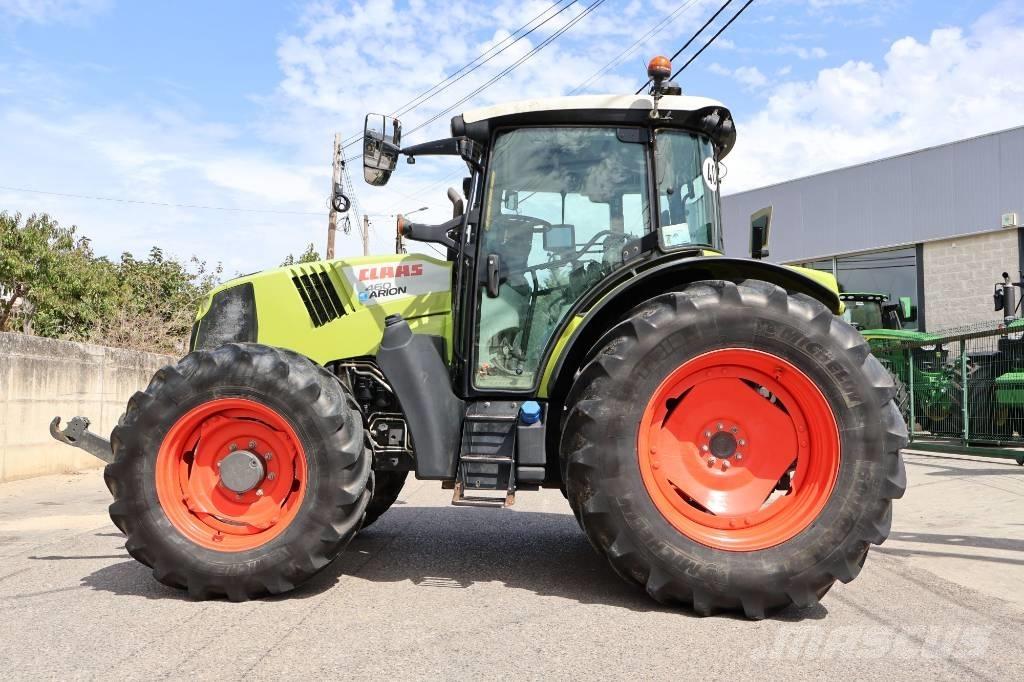 CLAAS Arion 460 Tractoren