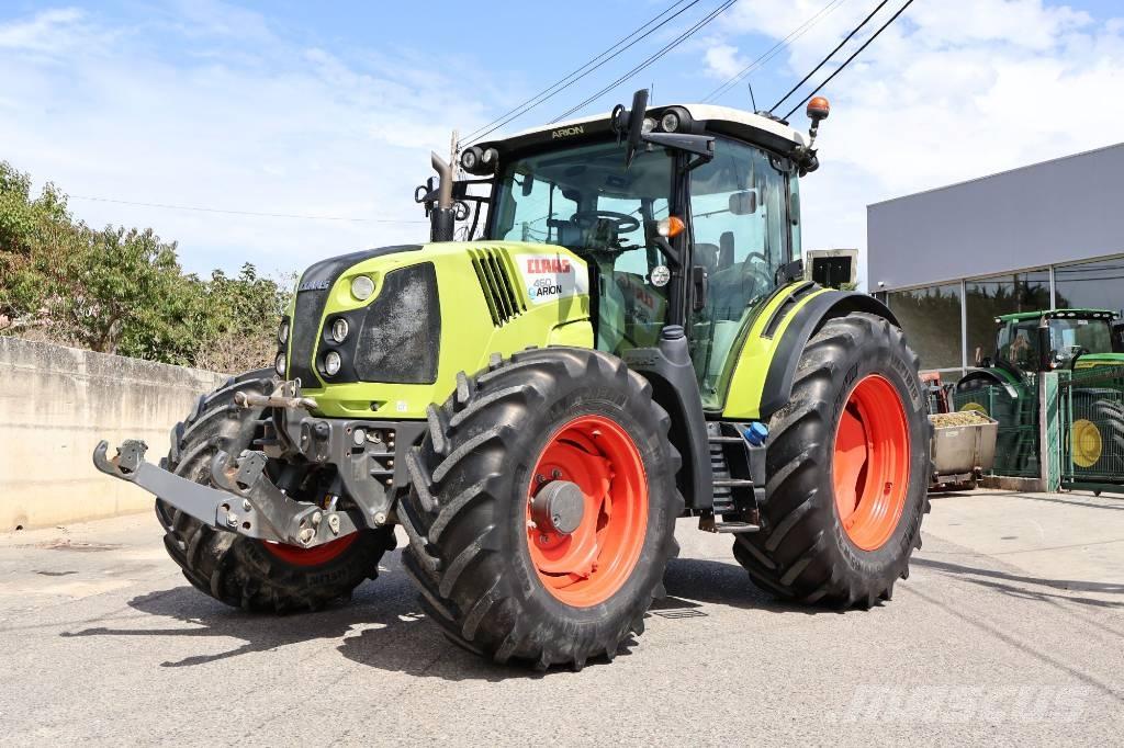 CLAAS Arion 460 Tractoren
