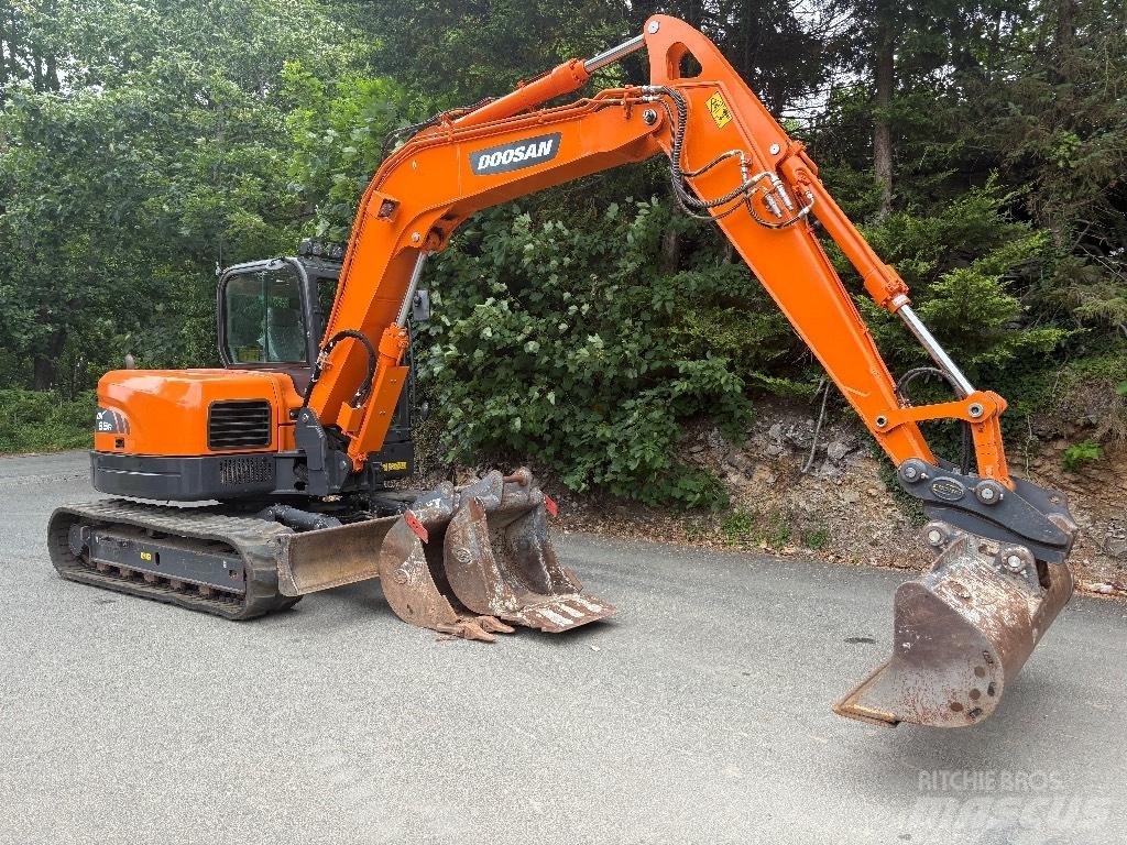 Doosan DX 85 R Midigraafmachines 7t - 12t