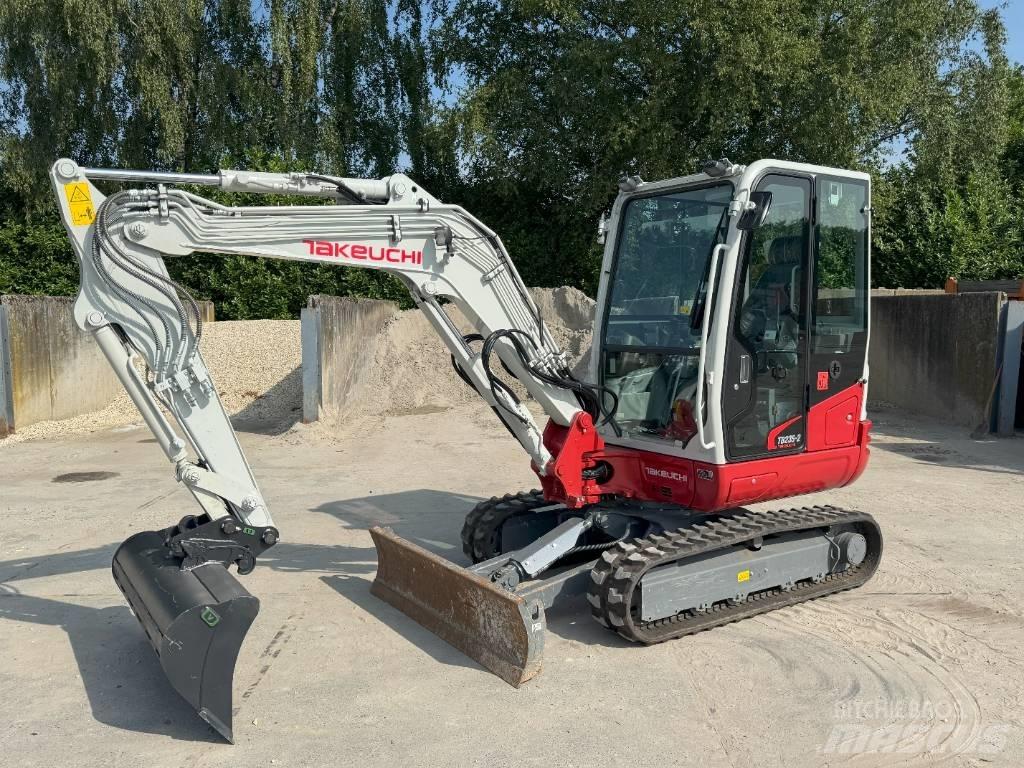 Takeuchi TB 235-2 Minigraafmachines < 7t