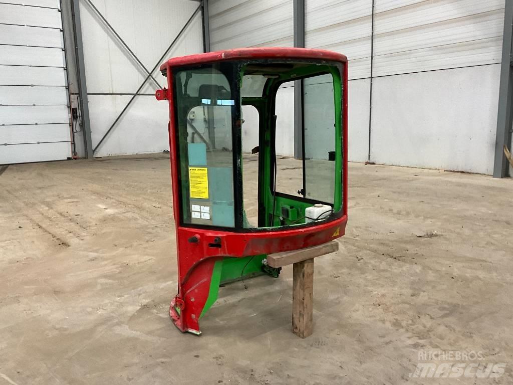 Yanmar Vio 20 / vio 25 Cabine en interieur