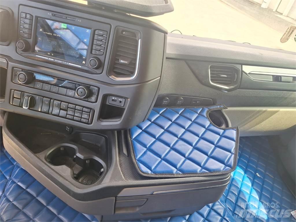 Scania R450 Trekkers