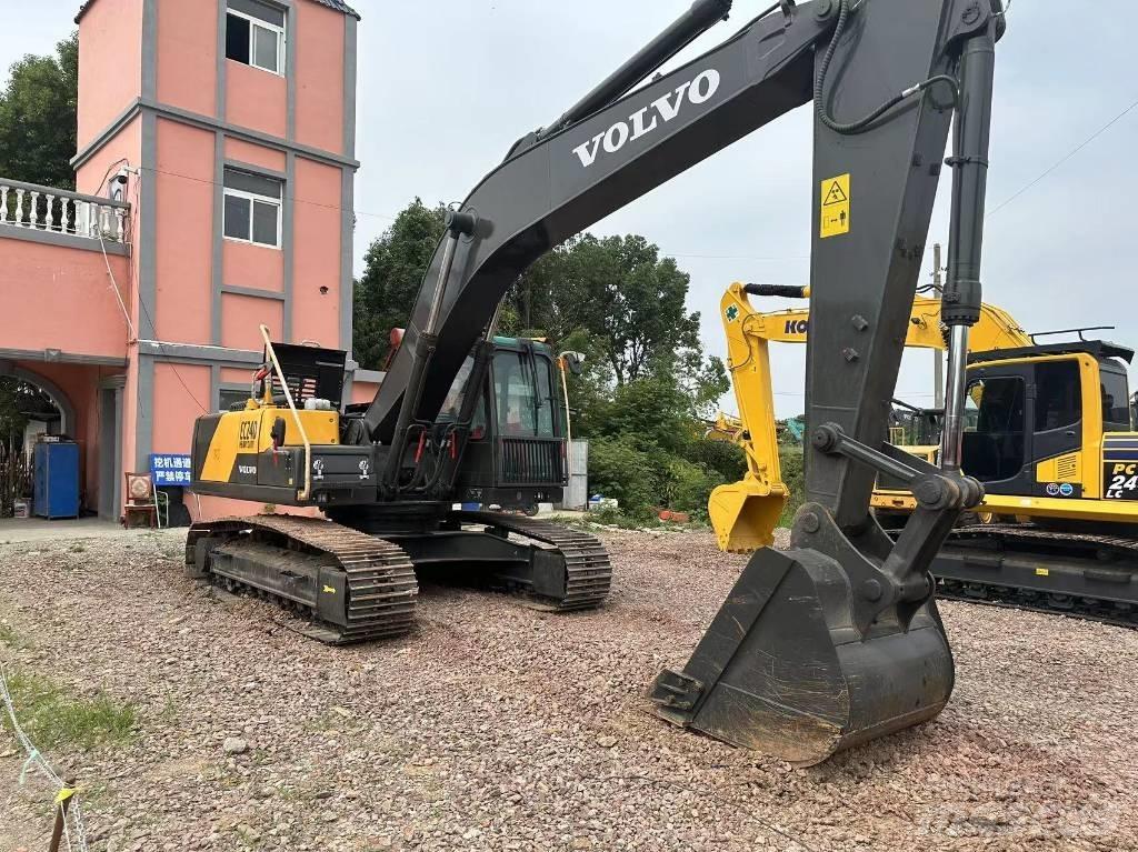 Volvo EC 240 Rupsgraafmachines