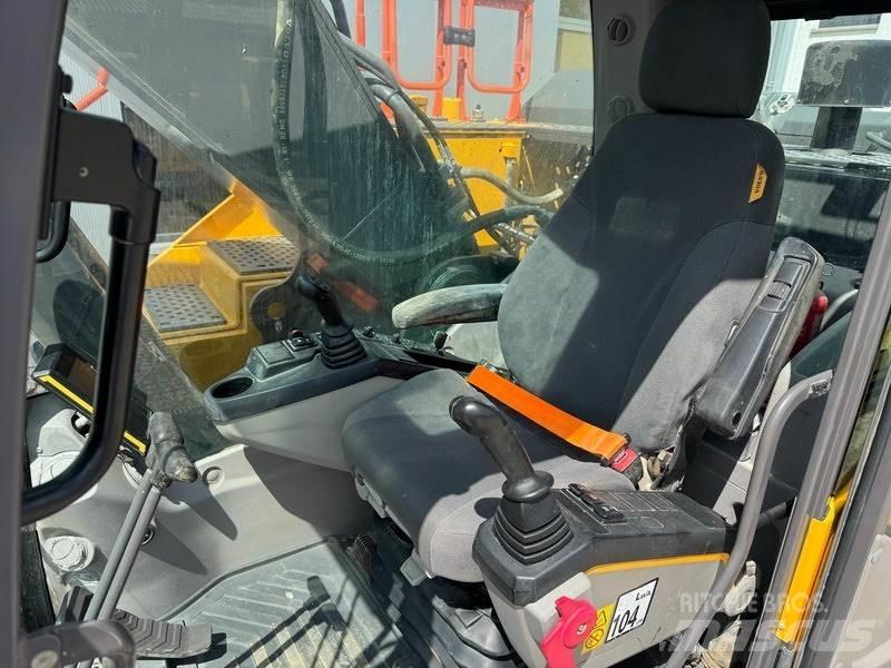 Volvo EC 300 EL Rupsgraafmachines