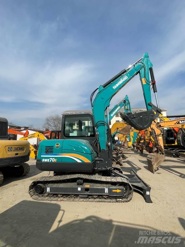 Sunward 70E Rupsgraafmachines