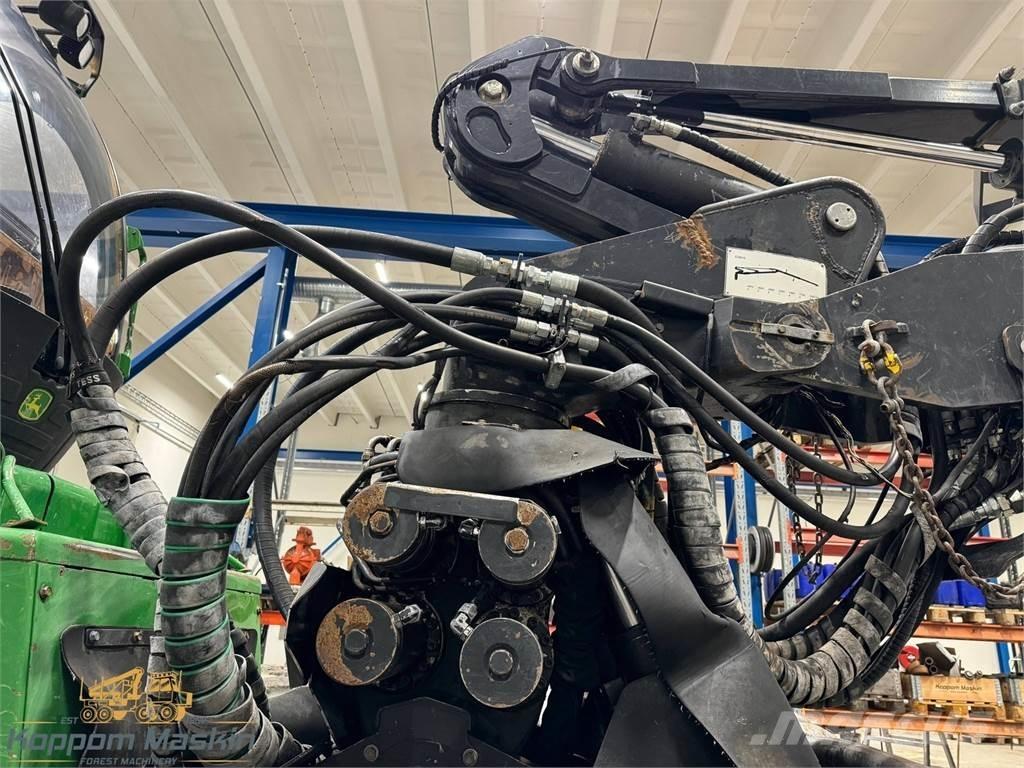 John Deere 1470E Harvesters