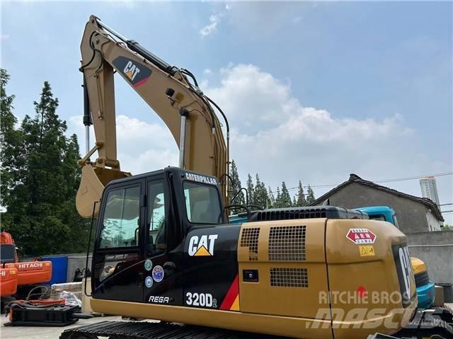 CAT 320 D Rupsgraafmachines