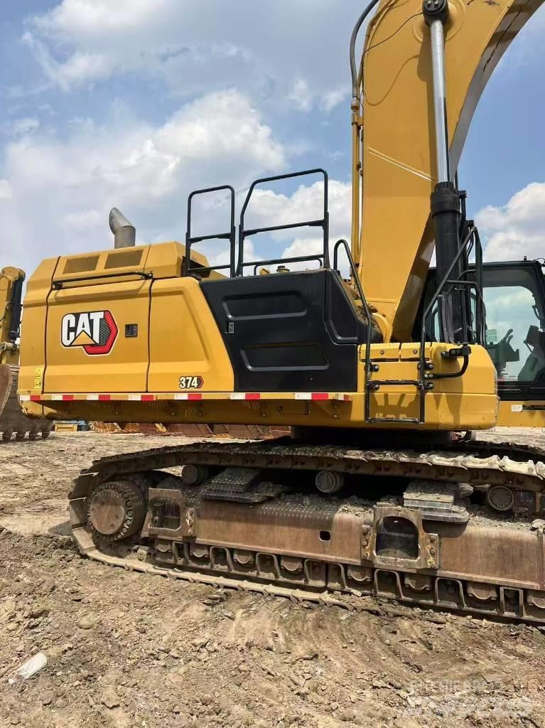 CAT 374 Rupsgraafmachines