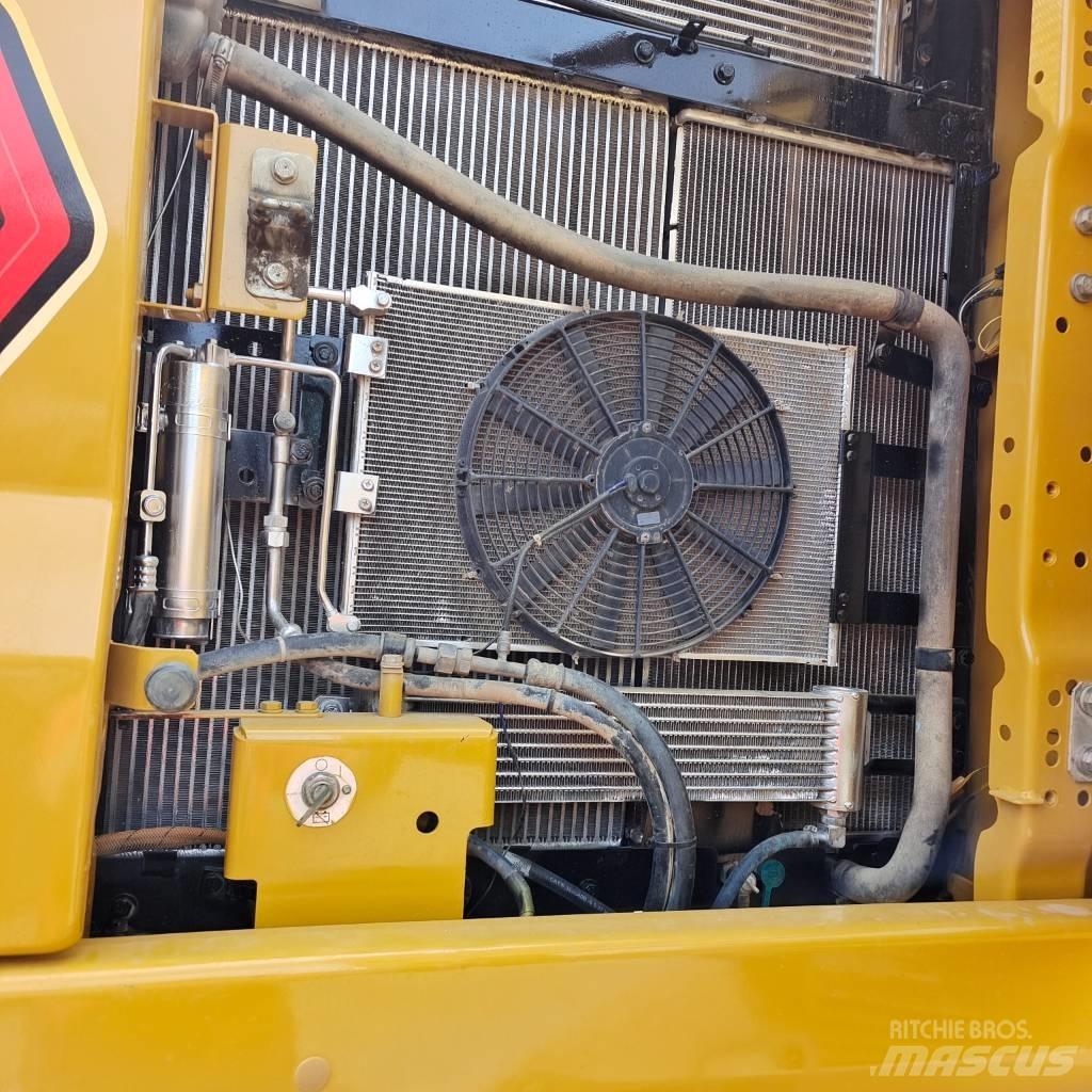 CAT 320 GC Rupsgraafmachines