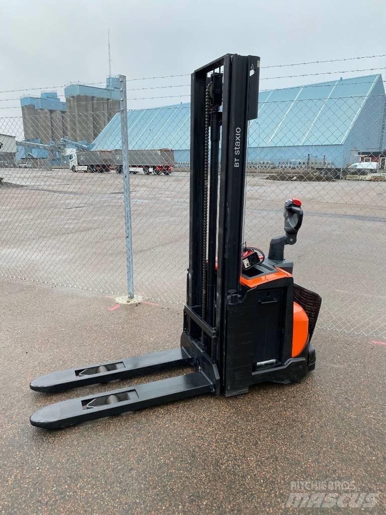 Toyota SWE120 Stapelaar meeloop