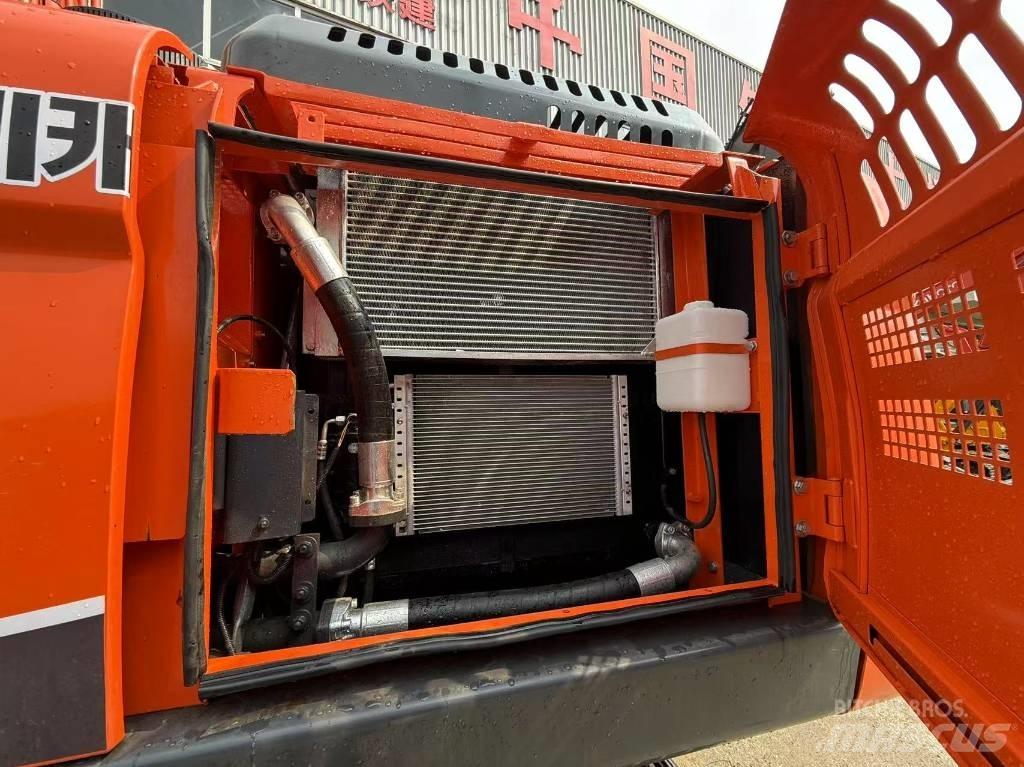Doosan DX 220 LCA Rupsgraafmachines