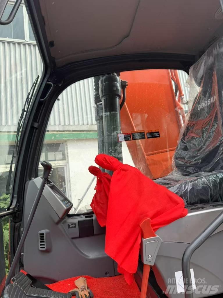 Doosan DX 220 LCA Rupsgraafmachines