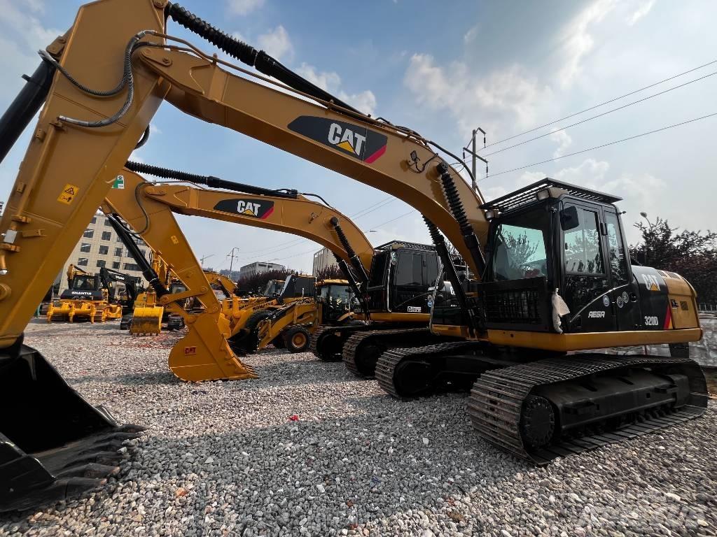 CAT 320 D Rupsgraafmachines