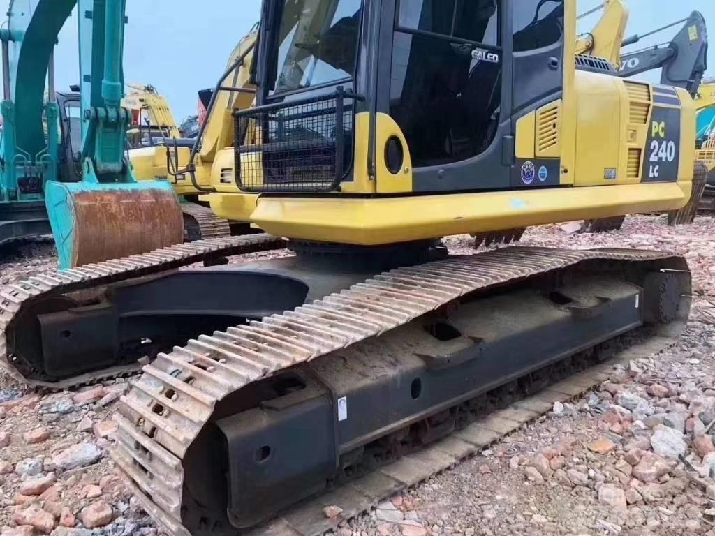 Komatsu PC 240 Rupsgraafmachines