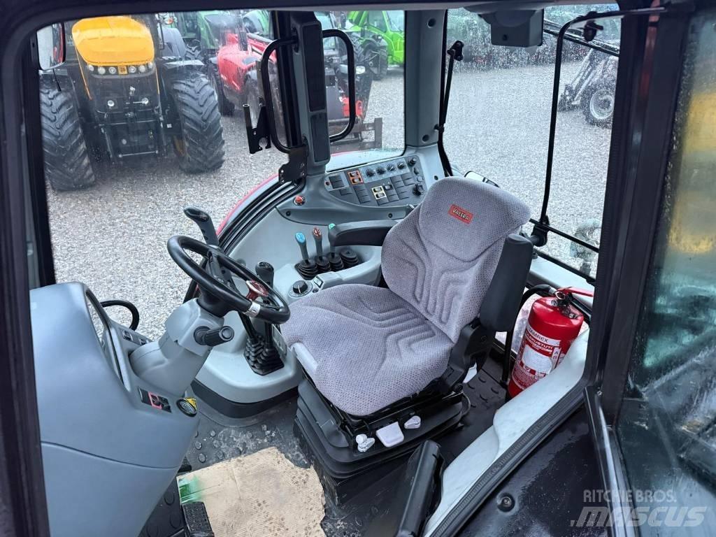 Valtra T 161 Tractoren