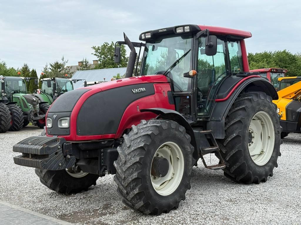 Valtra T 161 Tractoren