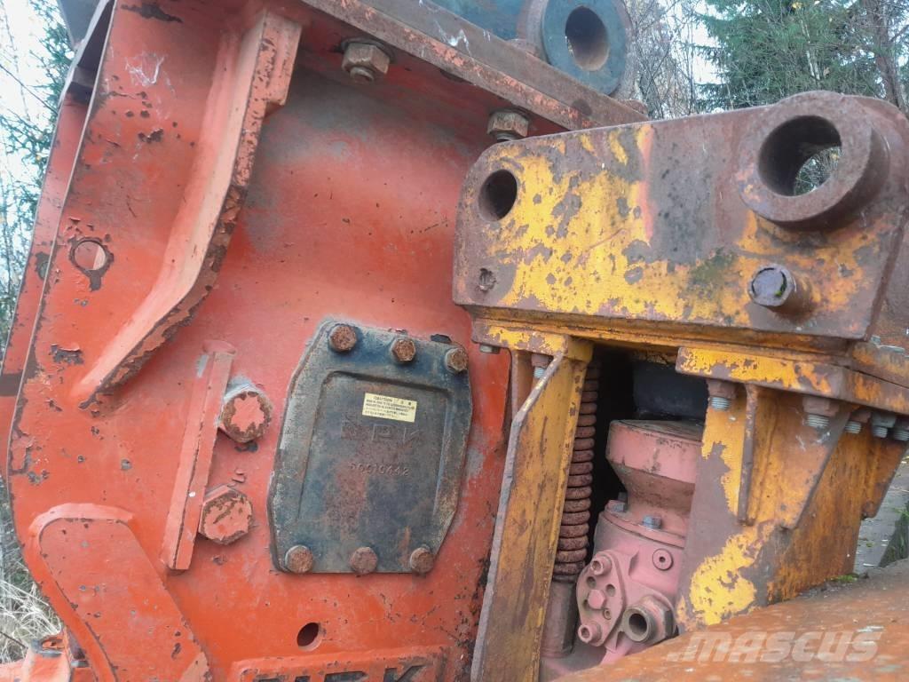 NPK E-216B Hamers en brekers