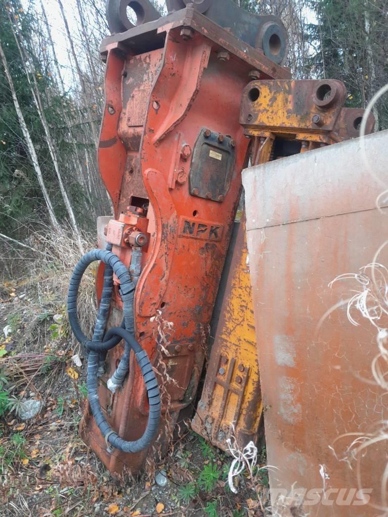 NPK E-216B Hamers en brekers