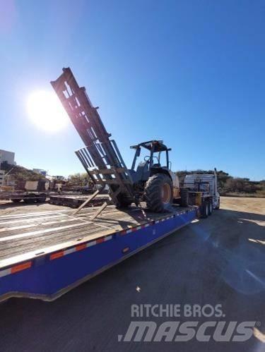 CASE 586H Vorkheftruck voor zwaar terrein