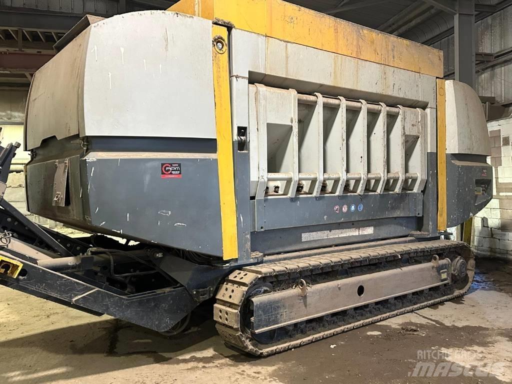 Untha XR3000C Shredders