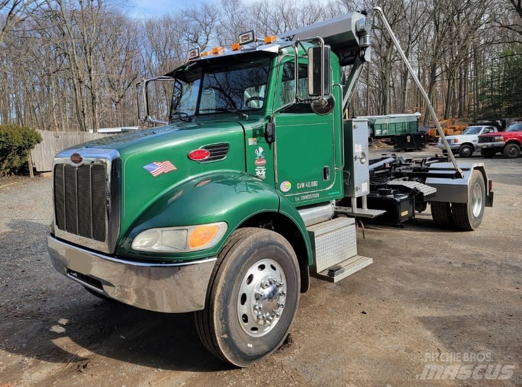 Peterbilt 337 Trekkers