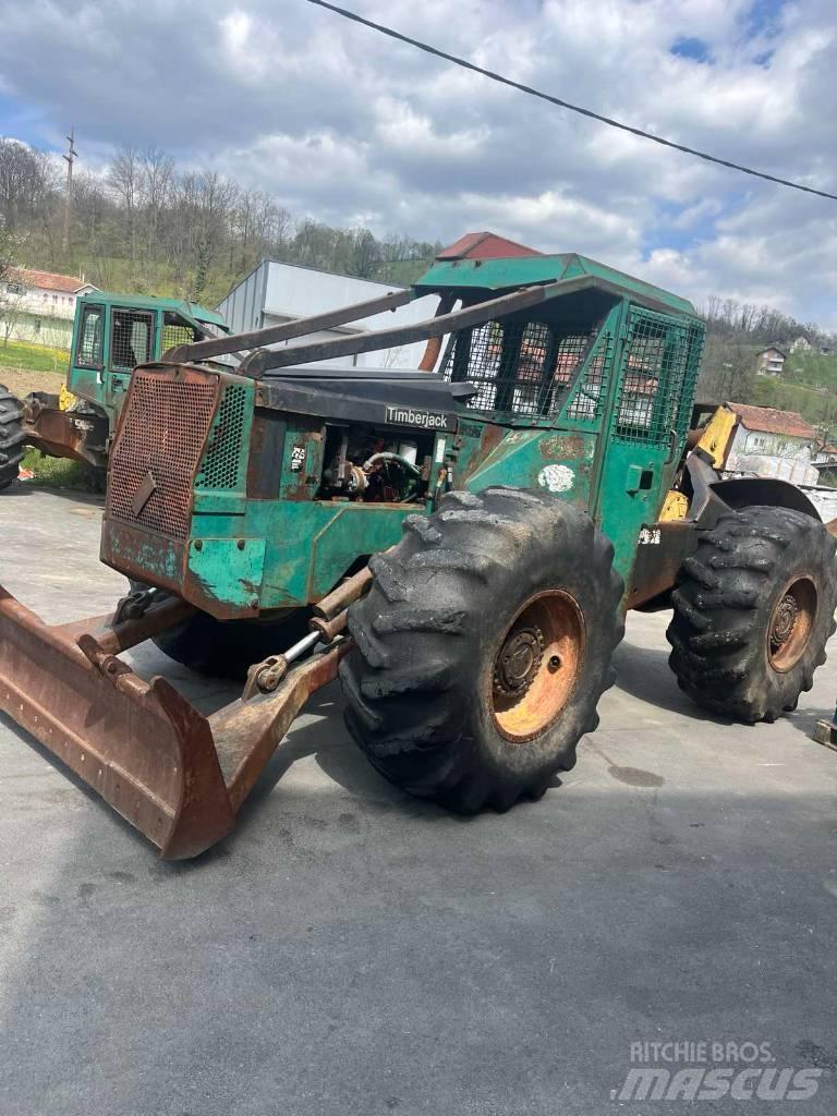 Timberjack 240 B Trekkers