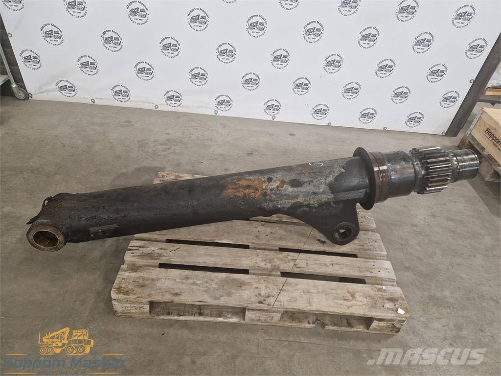 Komatsu 130F Uitrijwagenkranen