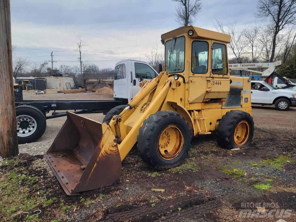 John Deere 444 A Wielladers