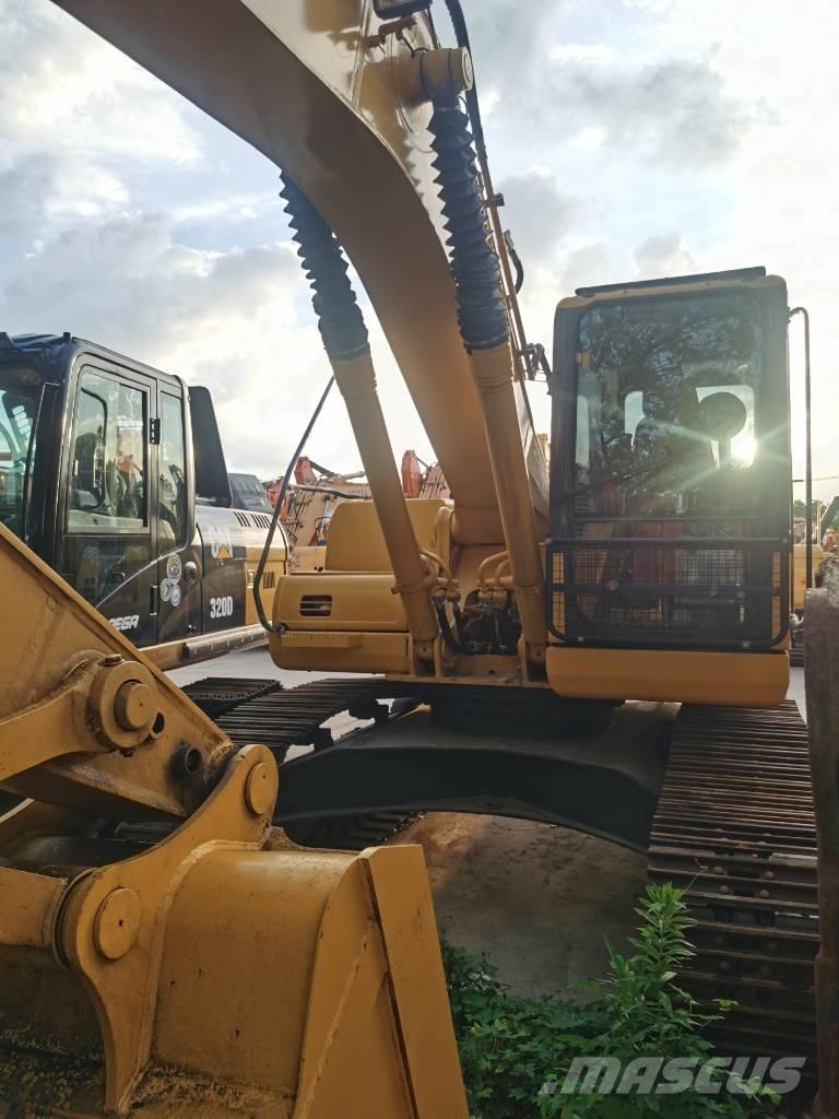 Komatsu PC 220-7 Rupsgraafmachines