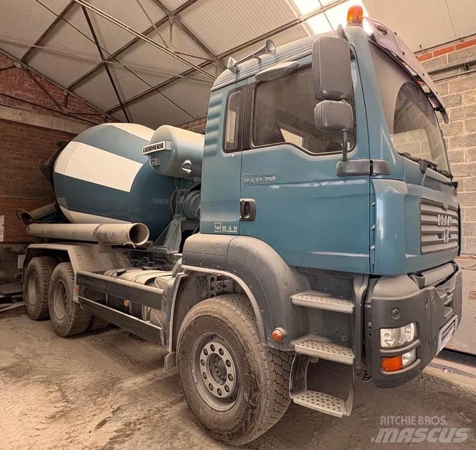 MAN 33 TGA 33.350 Betonmixers en pompen